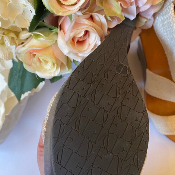 💎STUNNING💎Diane Von Furstenberg~HOST PICK 3X‼️Luxury Designer Opal Wedge Heels - Picture 14 of 16